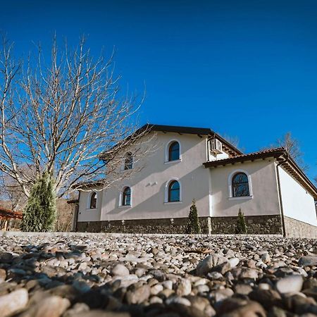 Lazar Winery Tourism B&B Rosoman Esterno foto