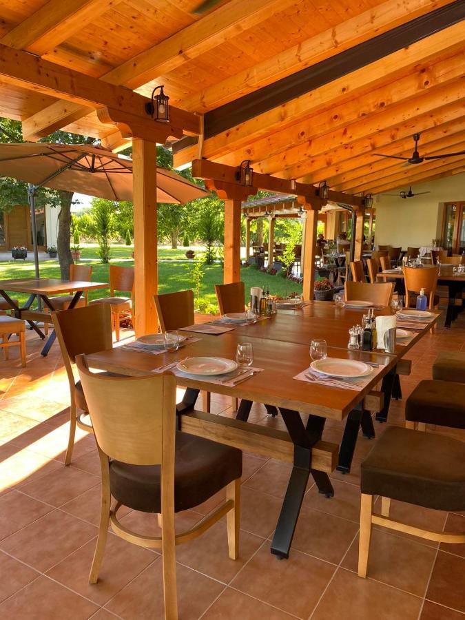 Lazar Winery Tourism B&B Rosoman Esterno foto