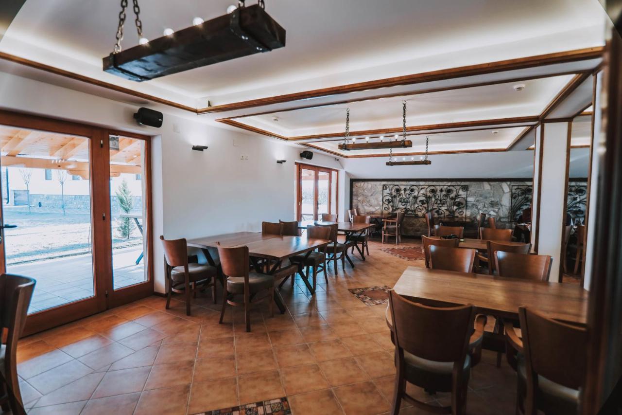 Lazar Winery Tourism B&B Rosoman Esterno foto