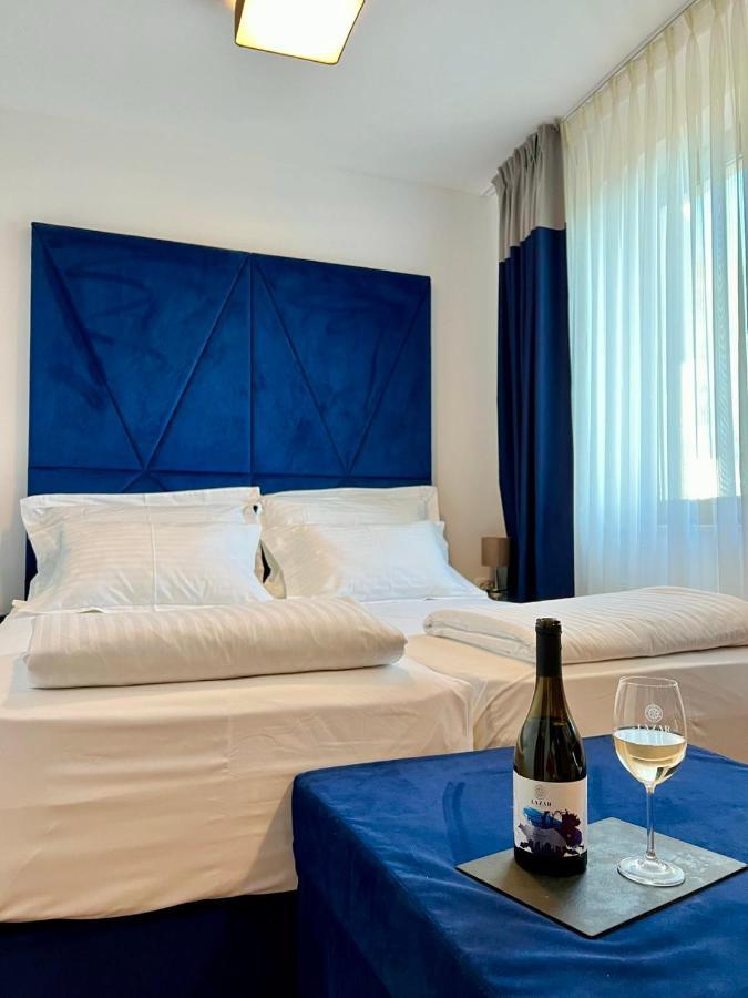 Lazar Winery Tourism B&B Rosoman Esterno foto